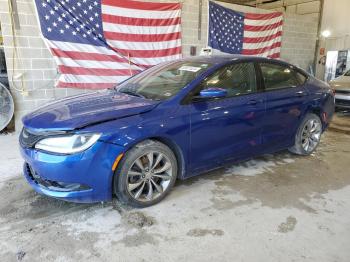  Salvage Chrysler 200