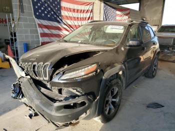  Salvage Jeep Cherokee