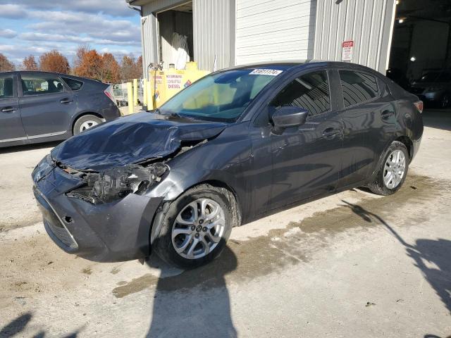  Salvage Toyota Yaris