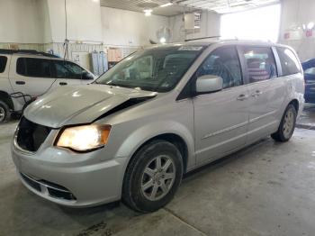  Salvage Chrysler Minivan