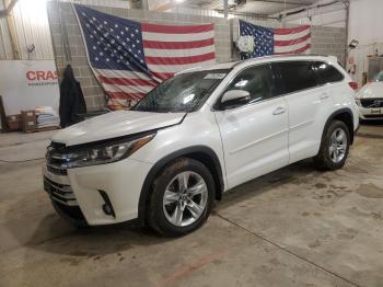  Salvage Toyota Highlander