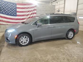  Salvage Chrysler Pacifica