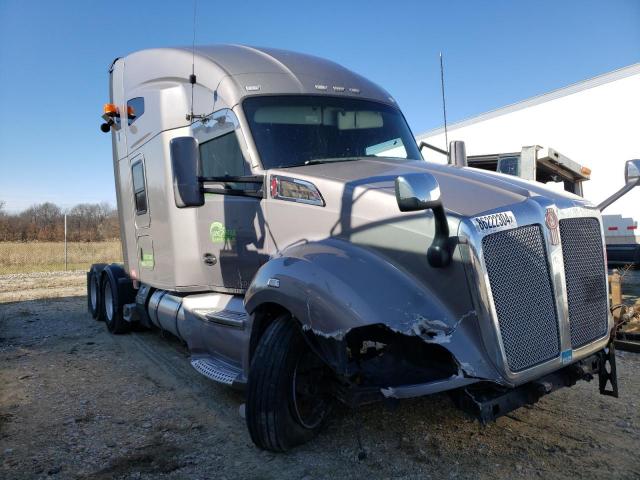  Salvage Kenworth Constructi