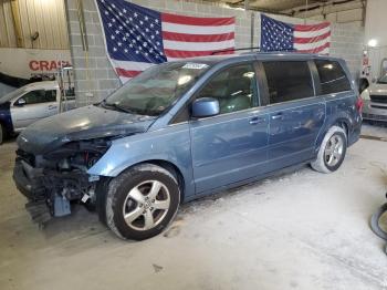  Salvage Volkswagen Routan