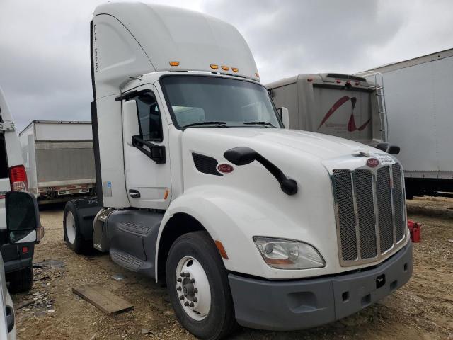  Salvage Peterbilt 579