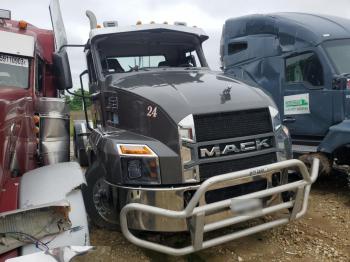  Salvage Mack Anthem