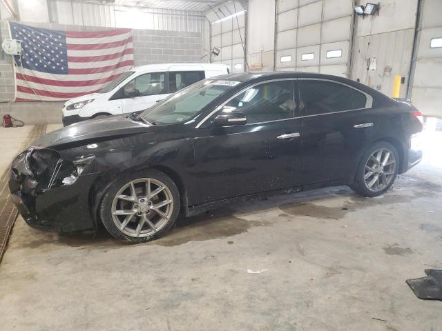  Salvage Nissan Maxima