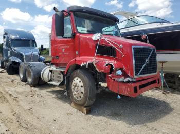  Salvage Volvo Vnm