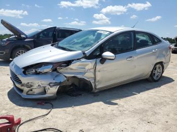 Salvage Ford Fiesta