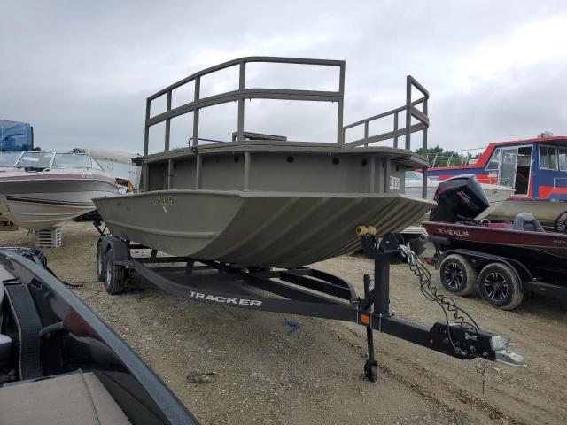  Salvage Tracker Boat