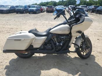  Salvage Harley-Davidson Fltrxst