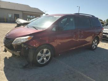  Salvage Toyota Sienna
