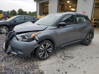  Salvage Nissan Kicks
