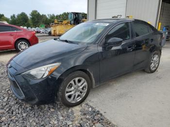  Salvage Toyota Yaris