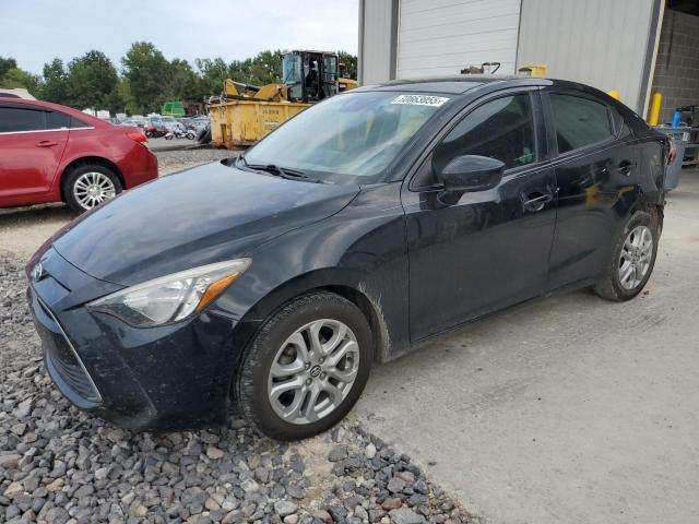  Salvage Toyota Yaris