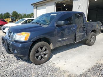  Salvage Nissan Titan