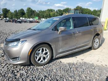  Salvage Chrysler Pacifica