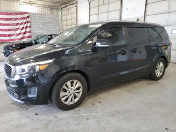  Salvage Kia Sedona