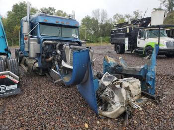  Salvage Freightliner Fld120