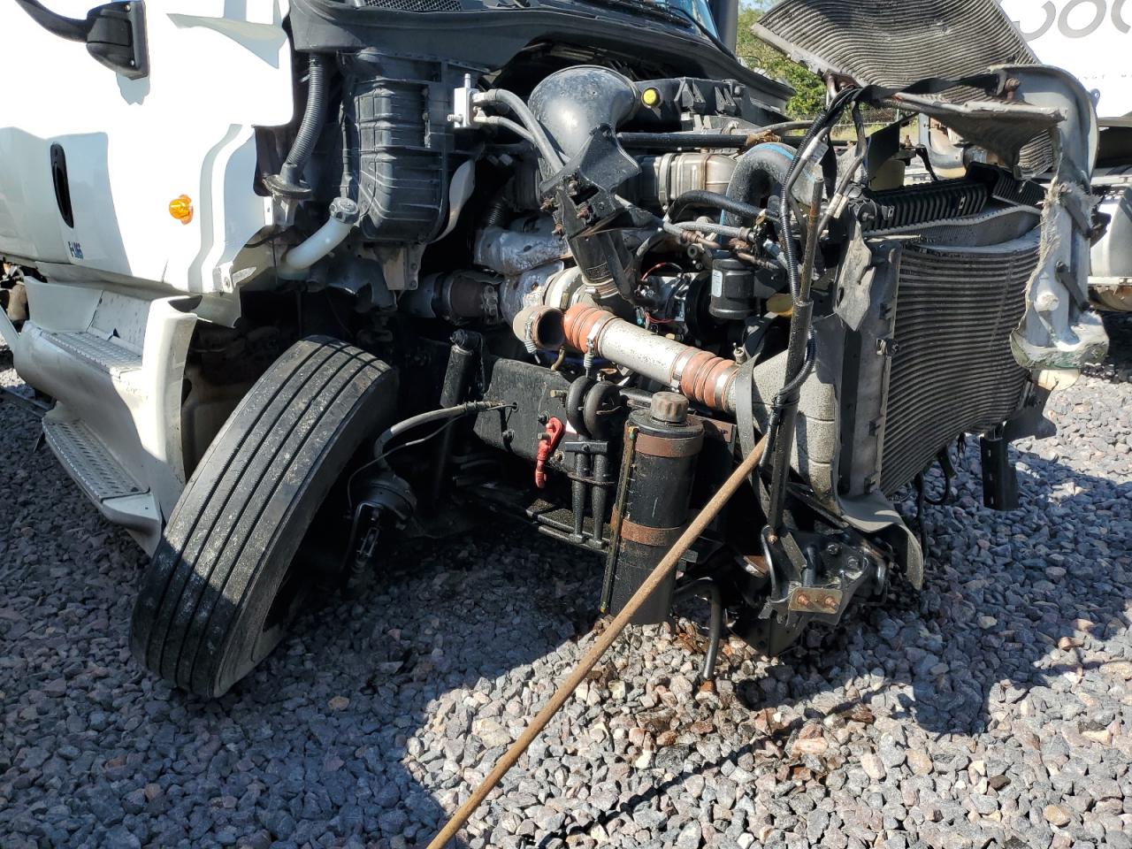 Freightliner Cascadia 1 Image 6