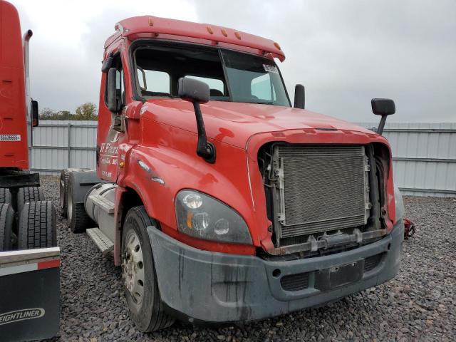  Salvage Freightliner Cascadia 1