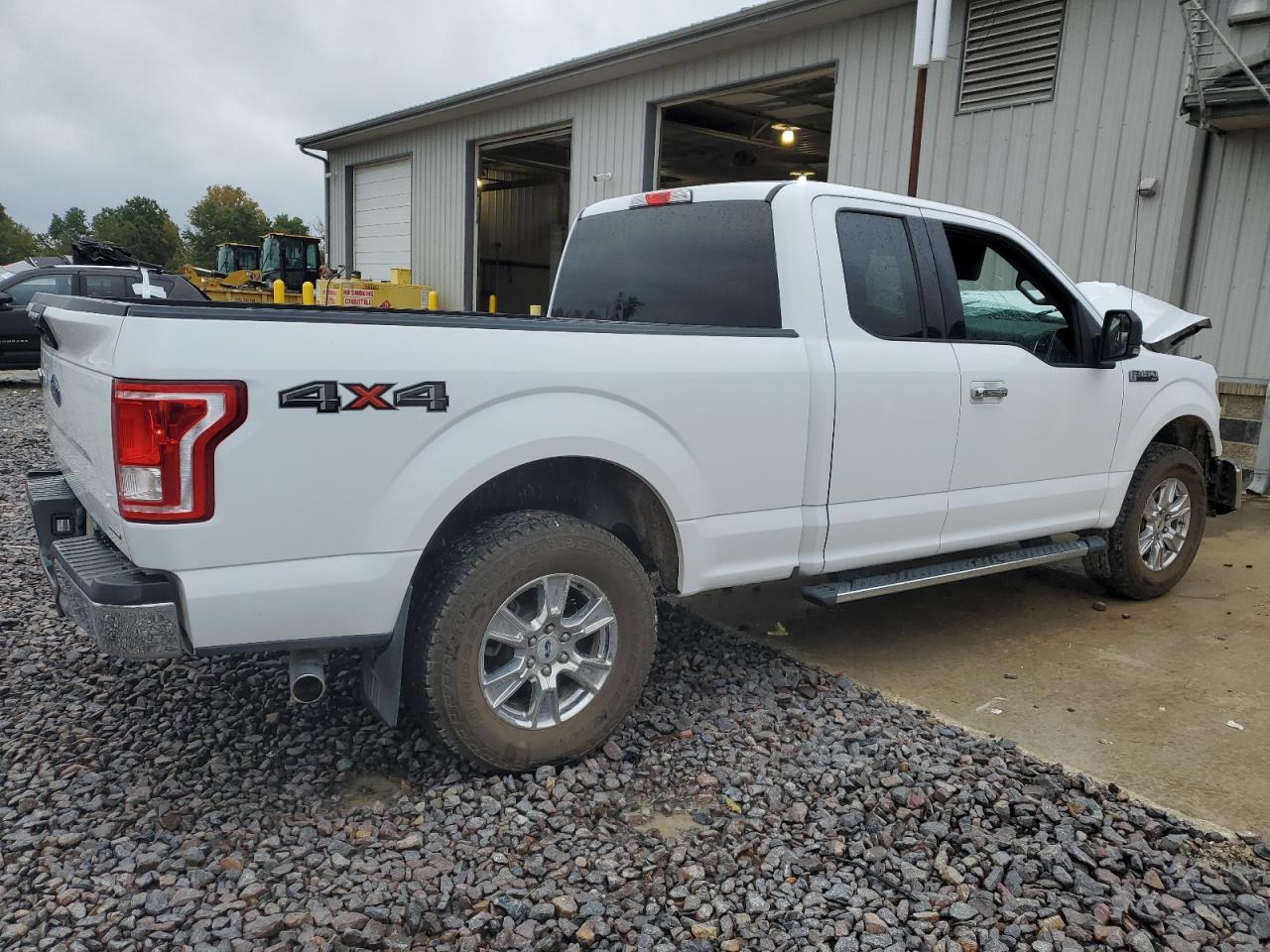 Ford F-150 Super Cab Image 12