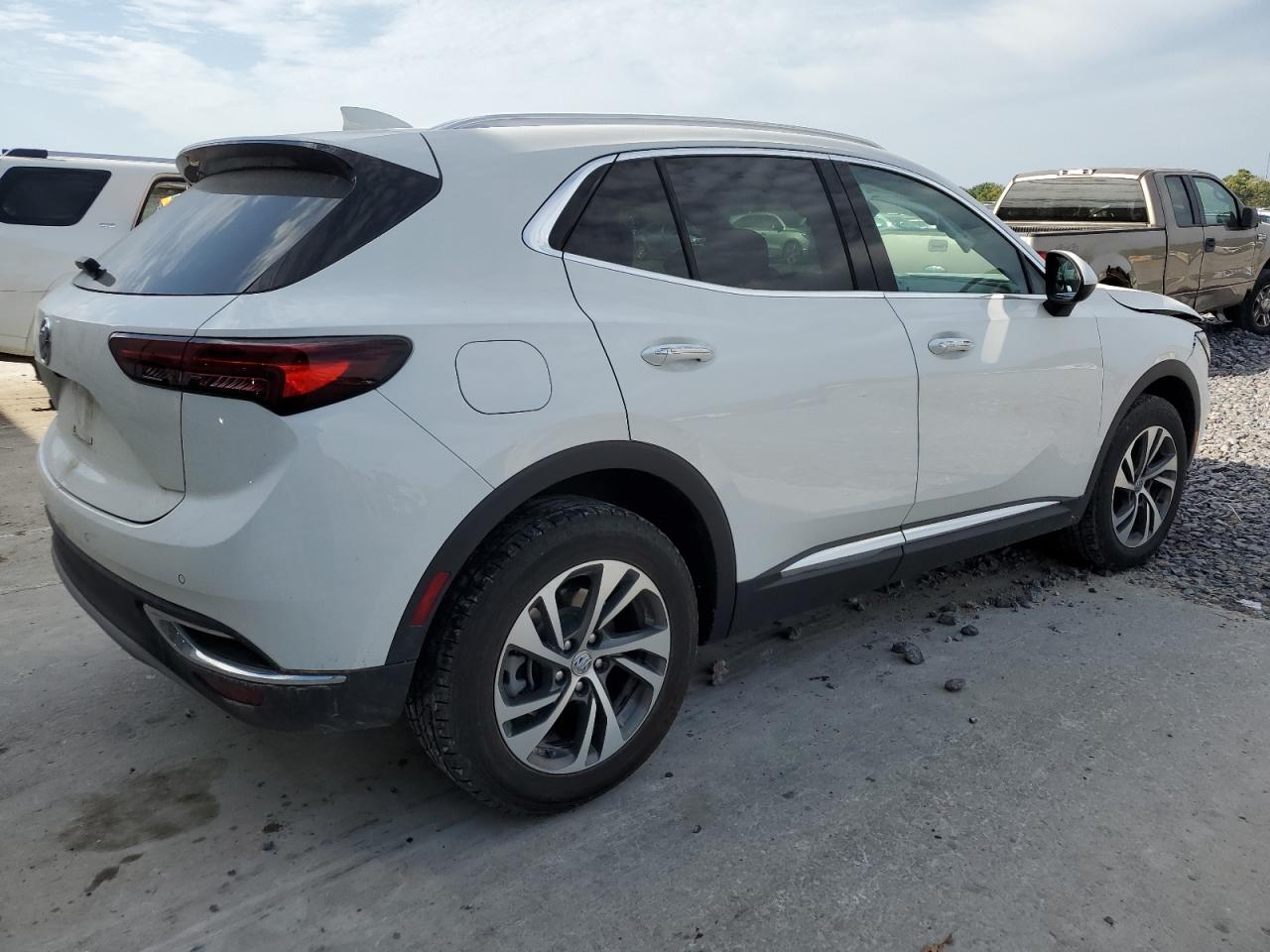 Buick Envision Essence Image 3