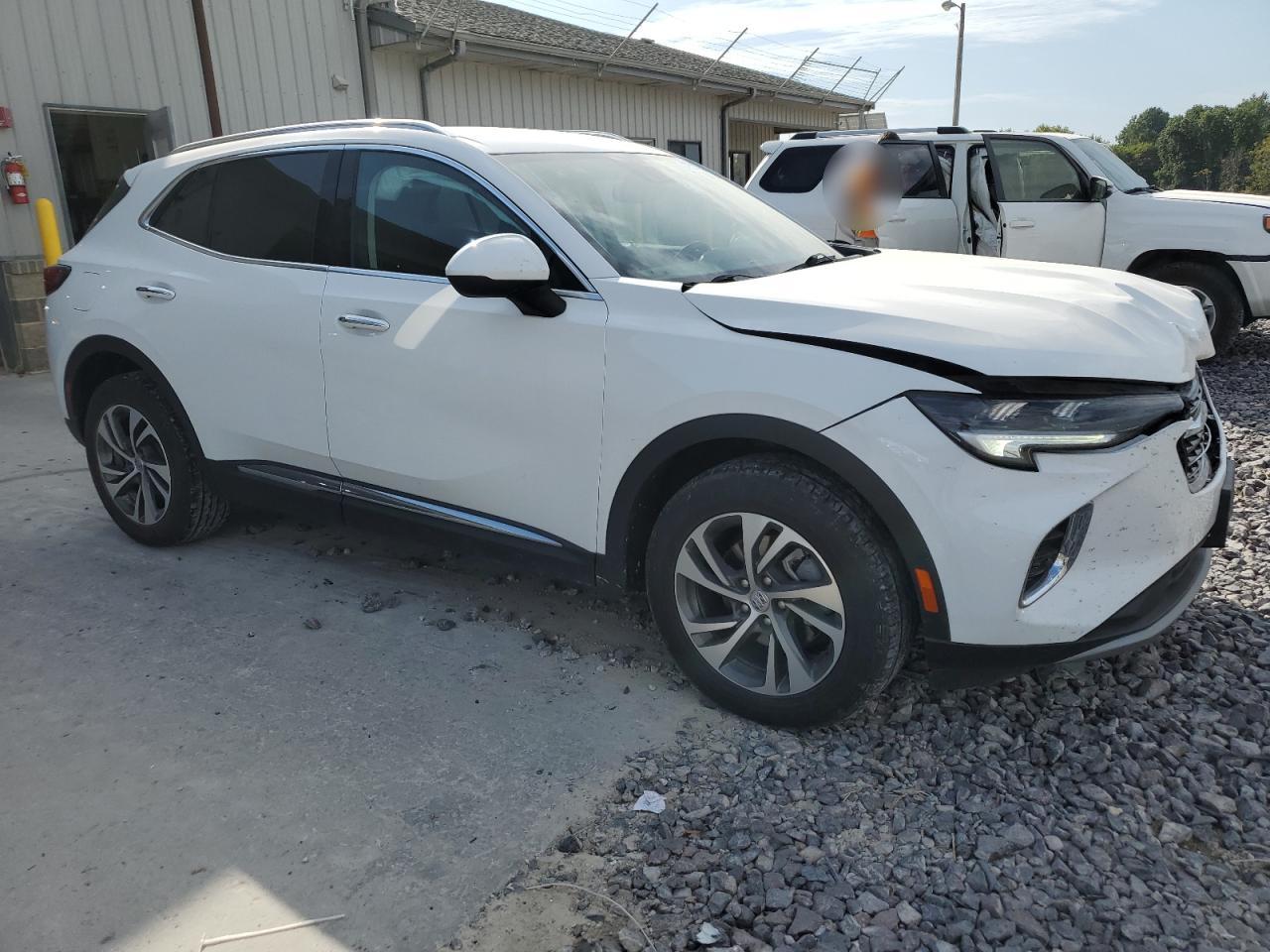 Buick Envision Essence Image 10