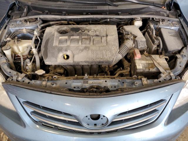 Toyota Corolla Base Image 9