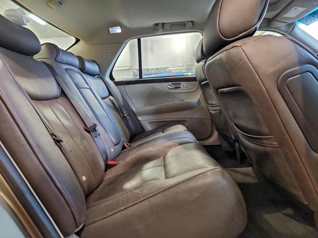 Cadillac DTS Premium Collection Image 11