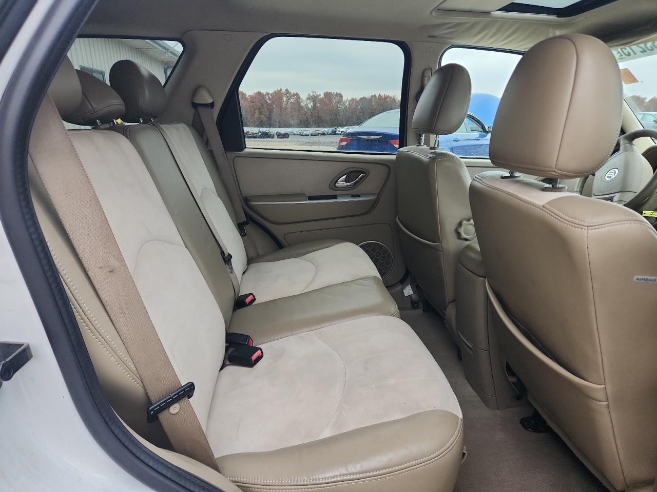 Mercury Mariner Image 11