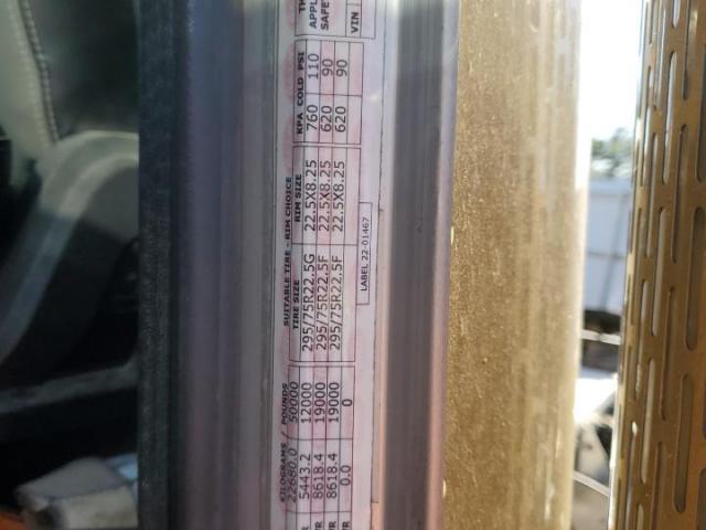 Peterbilt Tractor 379 Image 9