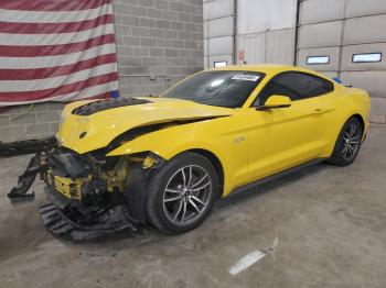  Salvage Ford Mustang