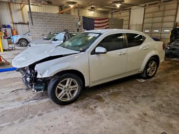  Salvage Dodge Avenger