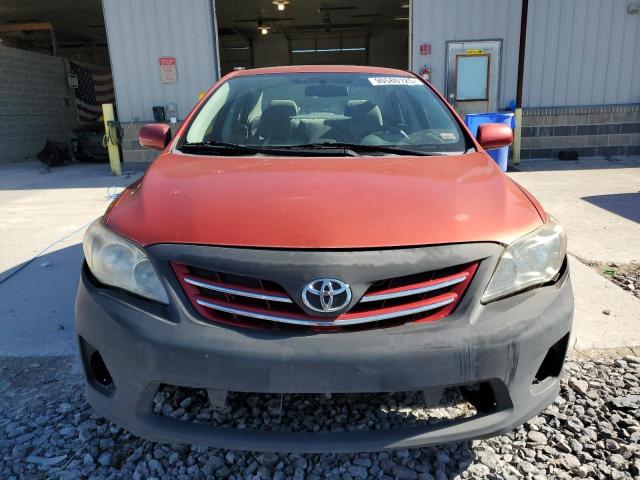 Toyota Corolla Base Image 9