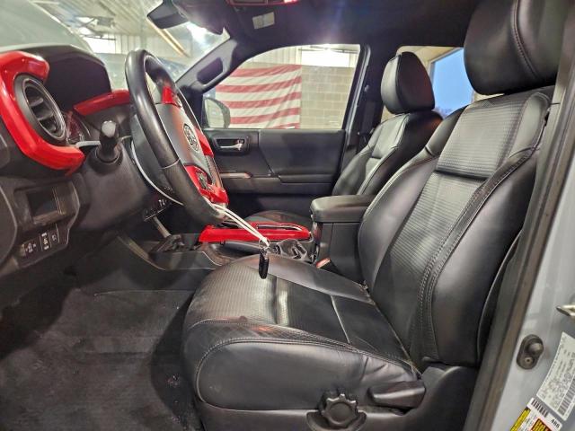 Toyota Tacoma Double Cab Image 6