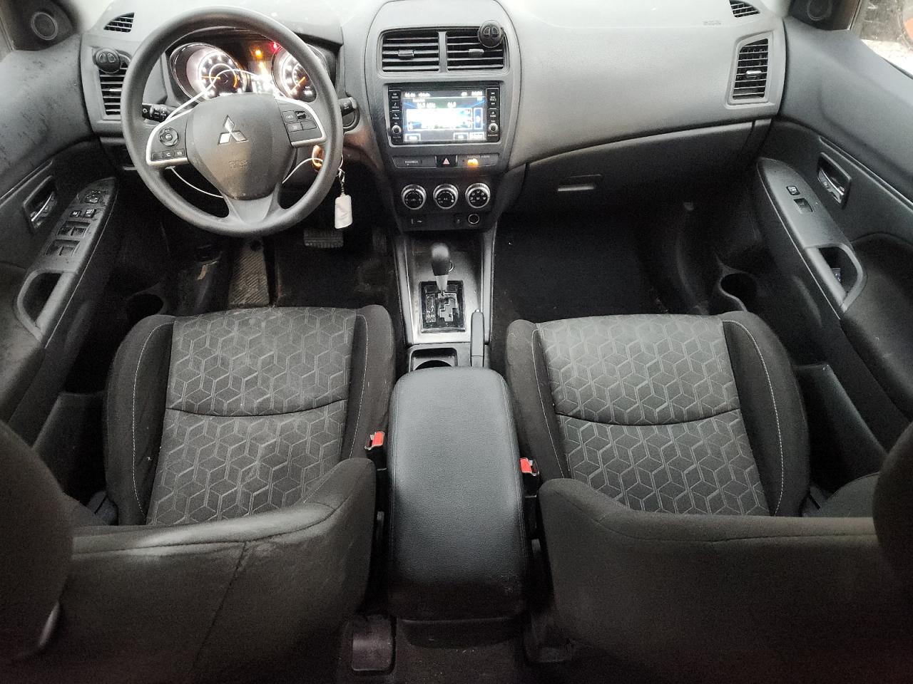 Mitsubishi Outlander Es Image 7