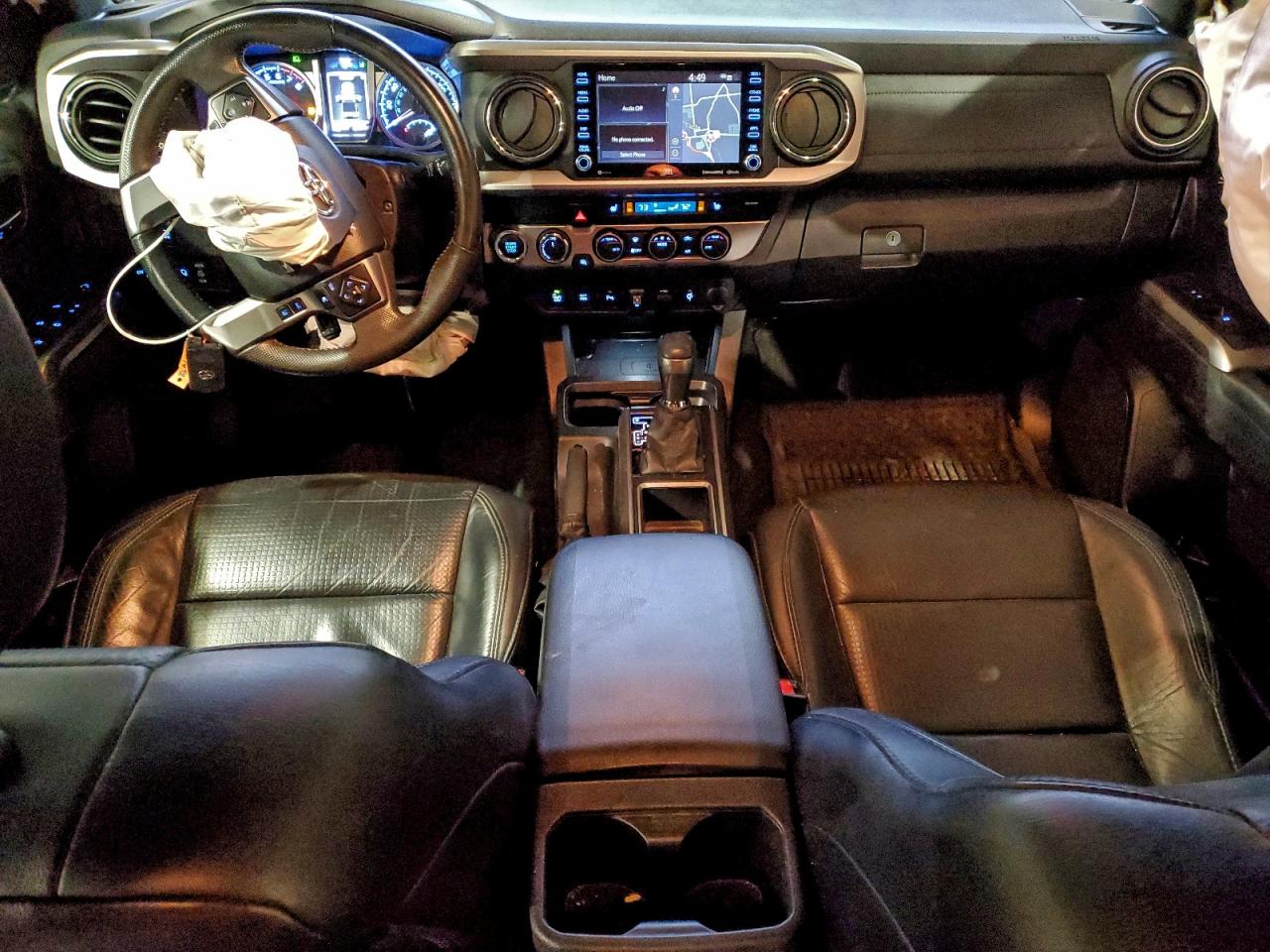 Toyota Tacoma Double Cab Image 4