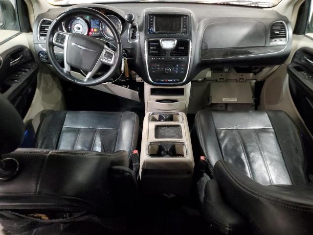 Chrysler Minivan Touring Image 8