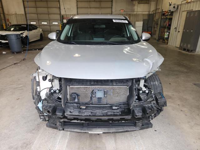 Nissan Rogue Sv Image 2