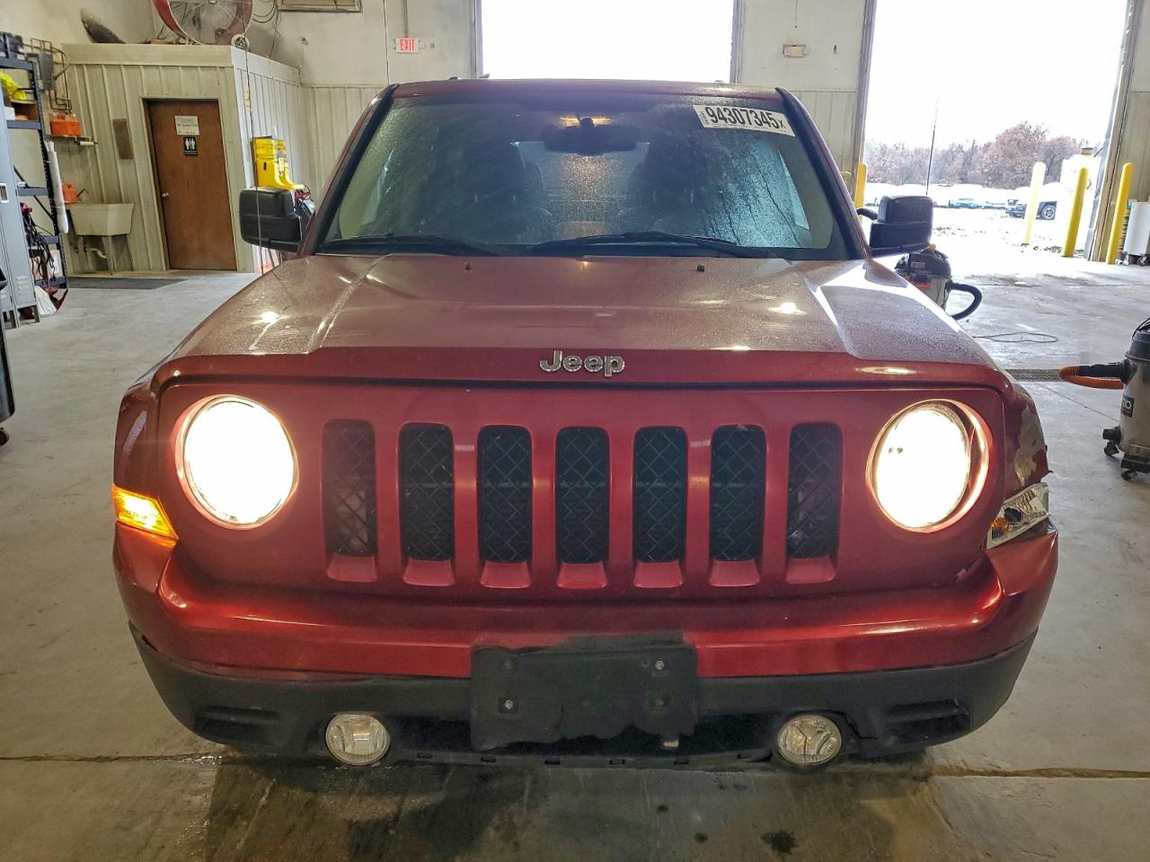 Jeep Patriot Latitude Image 6