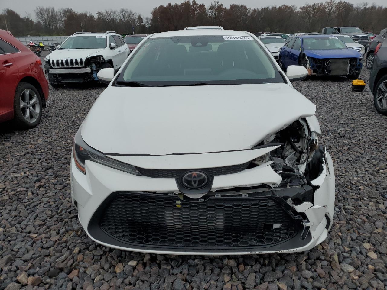 Toyota Corolla Le Image 4