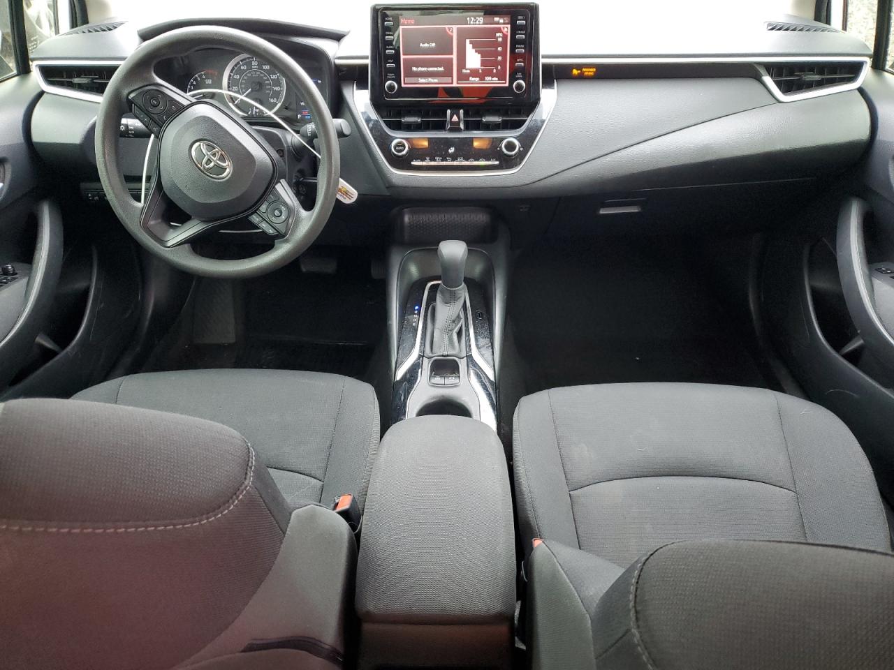 Toyota Corolla Le Image 9