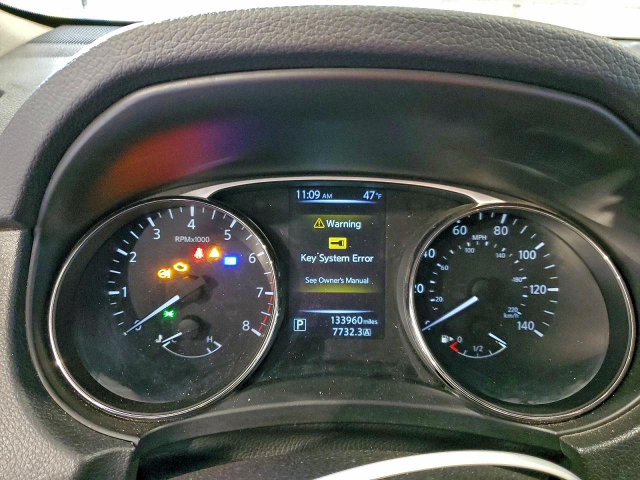 Nissan Rogue S Image 2