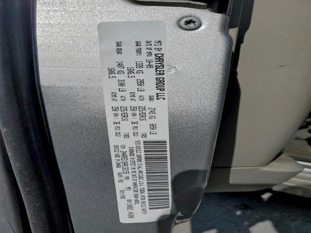 Chrysler Minivan Touring Image 7