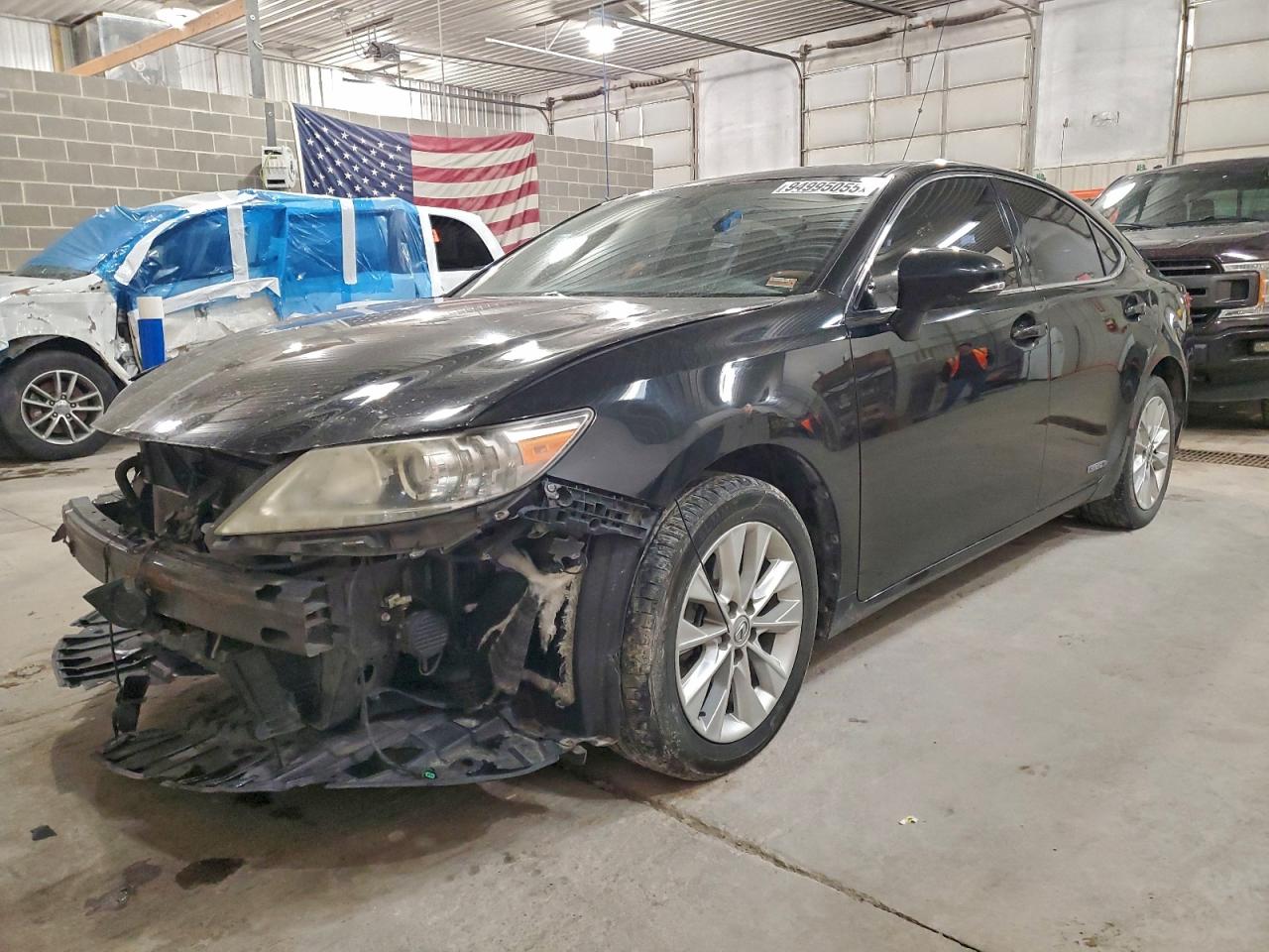 Lexus Es 300h Image 1