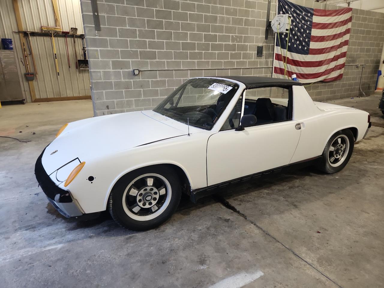 Porsche 914 Image 1