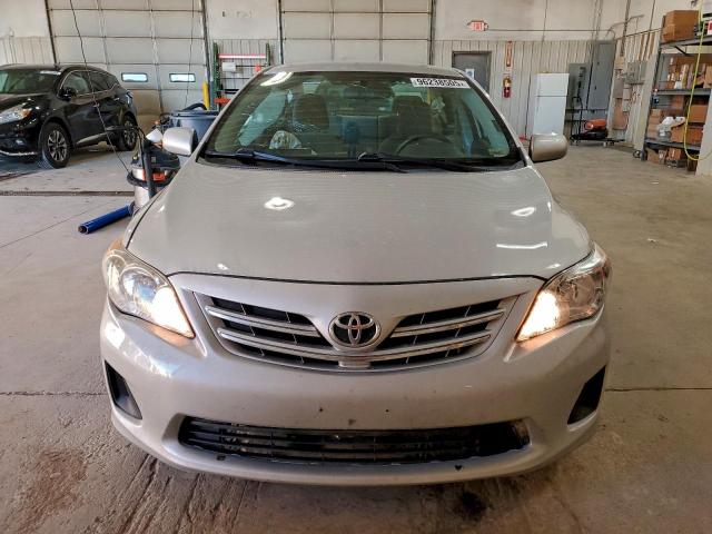 Toyota Corolla Base Image 4