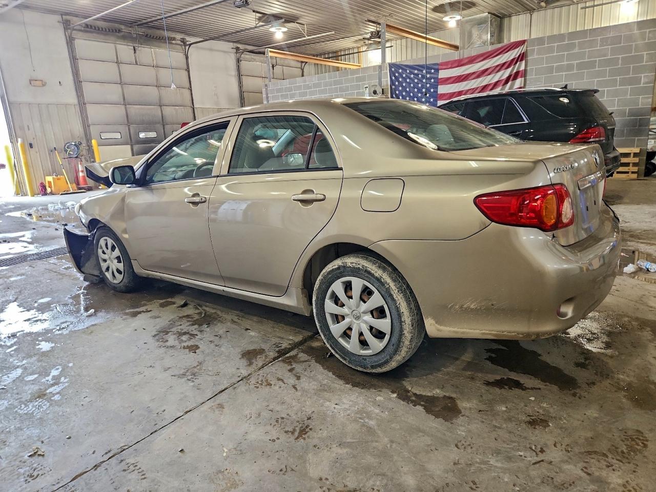 Toyota Corolla Base Image 4