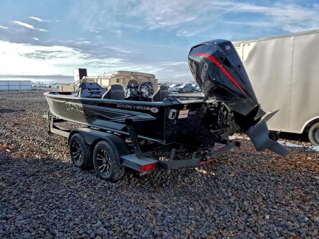 Lund Boat W Trl Image 5